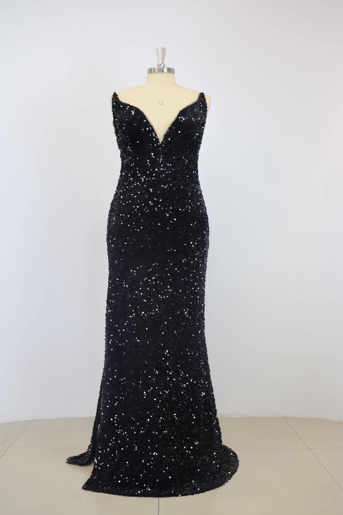 Stiuus Black Sweetheart Prom Dress With Sequins