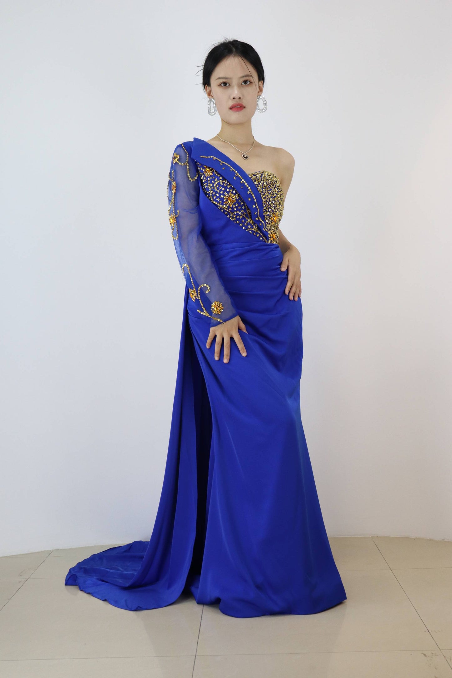 Stiuus Blue Beaded Applique Offer Shoulders Prom Dress