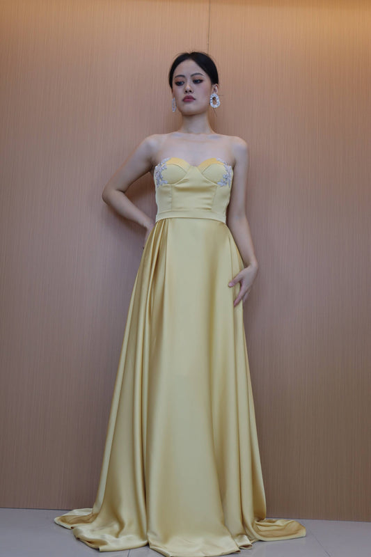 Stiuus Yellow Sleeveless Applique Pleated Mermaid Prom Dress