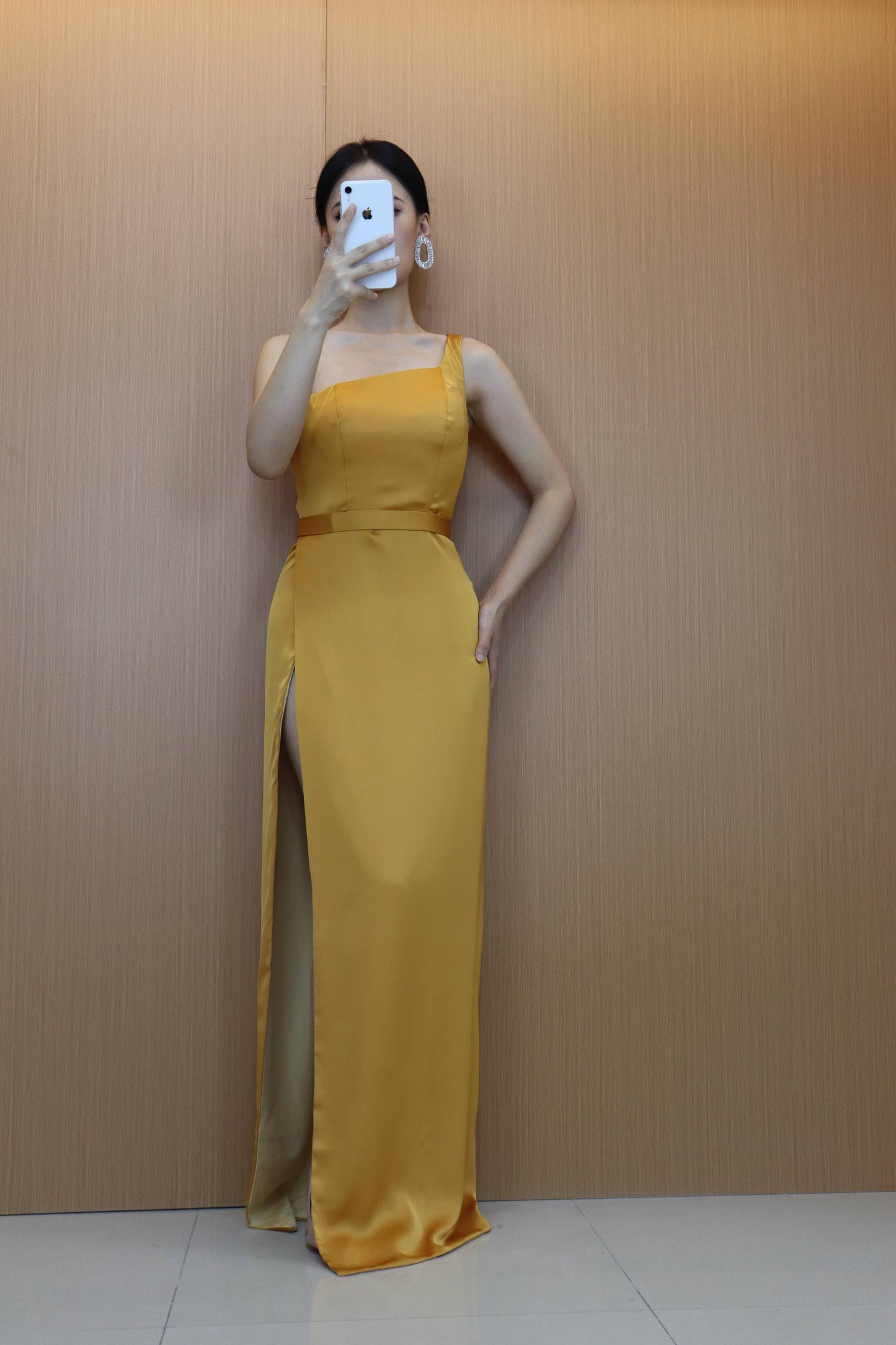 Stiuus Yellow Satin Sleeveless Split Mermaid Prom Dress